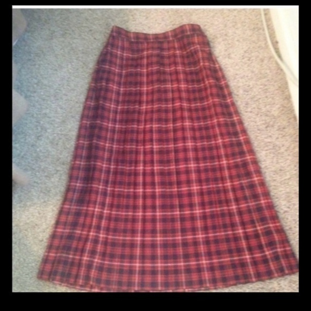 Vintage 1990/91 Leslie Fay Red Maxi A-Line Pleated Skirt Christmas Collection